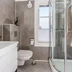 2 Bedroom Stunning In * Åfarnes